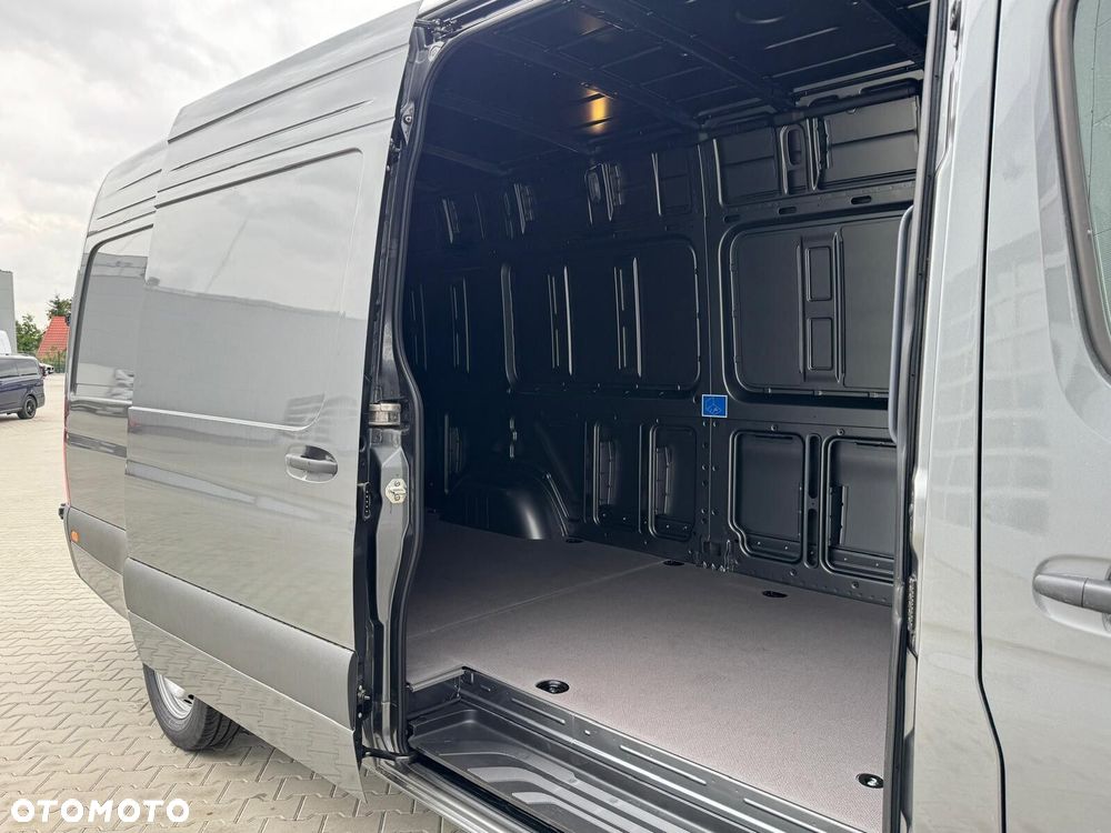 Mercedes-Benz Sprinter Furgon 317 cdi L3H2 - 8
