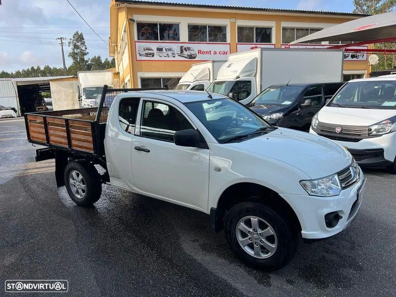 Mitsubishi L200 2.5 DI-D Club Invite AC 3L 4WD - 1