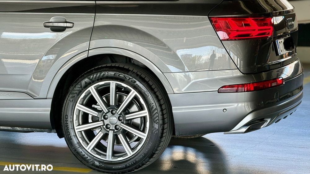 Audi Q7 - 7