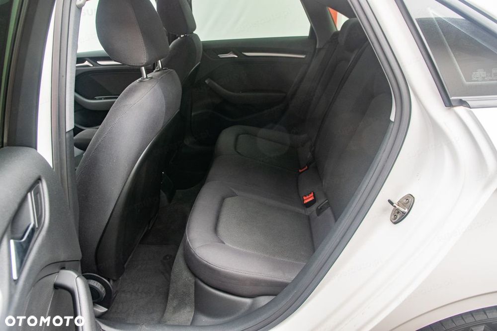 Audi A3 Limousine 35 TFSI mHEV S Line S tronic - 30