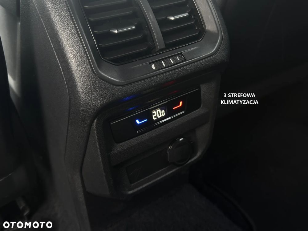 Volkswagen Tiguan 2.0 TDI SCR 4MotION DSG R-Line - 26