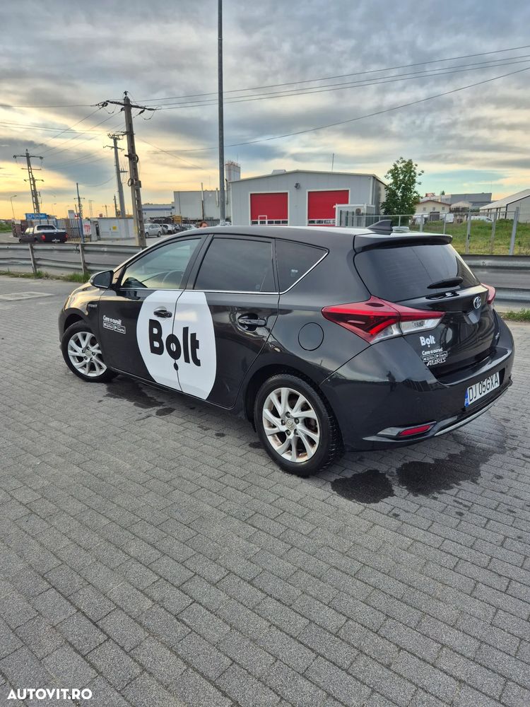 Toyota Auris - 1