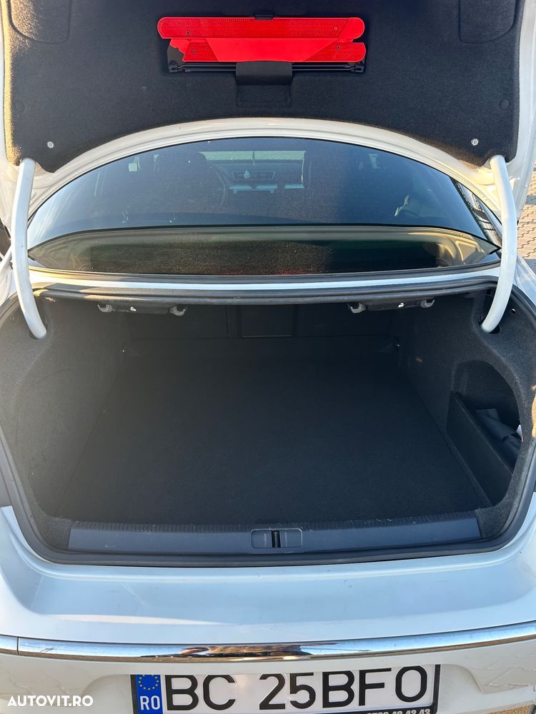 Volkswagen Passat CC 2.0 TDI BMT - 39