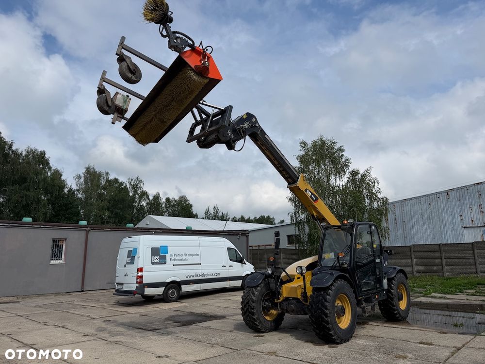 Caterpillar TH337C - 3