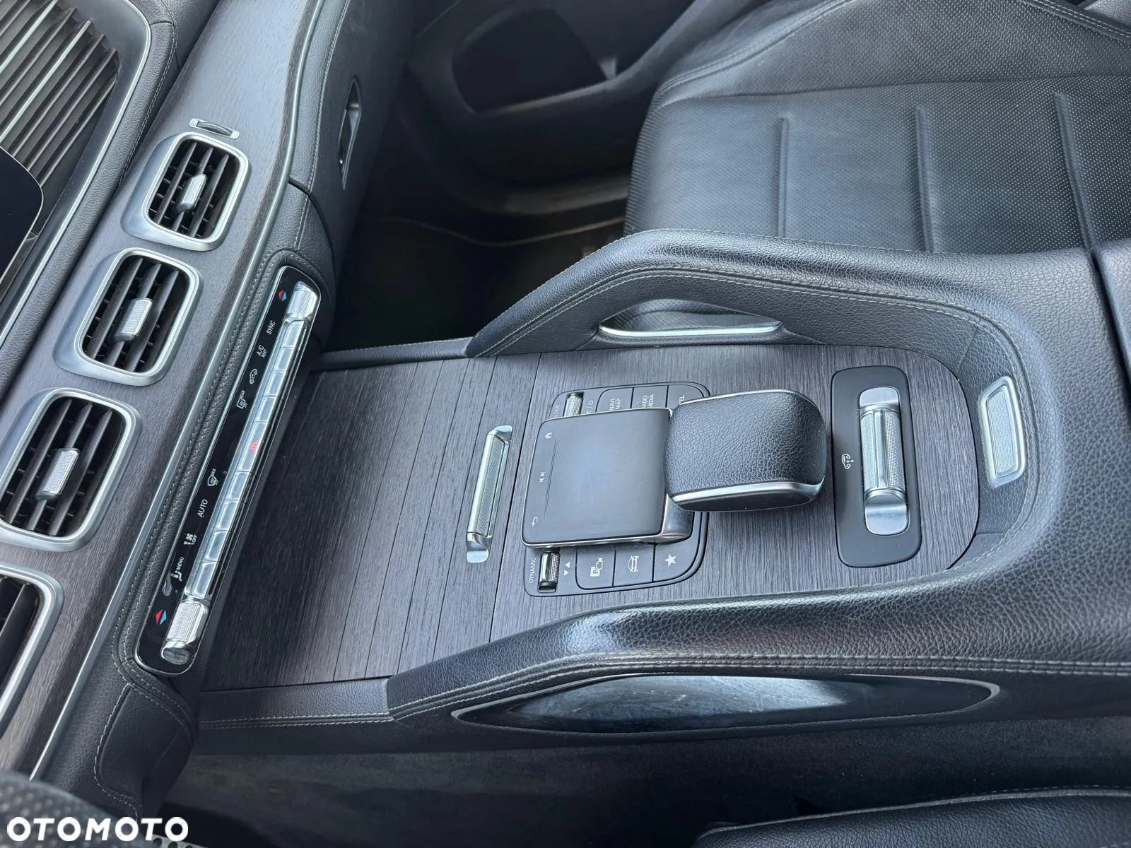 Mercedes-Benz GLE 400 d 4-Matic - 12