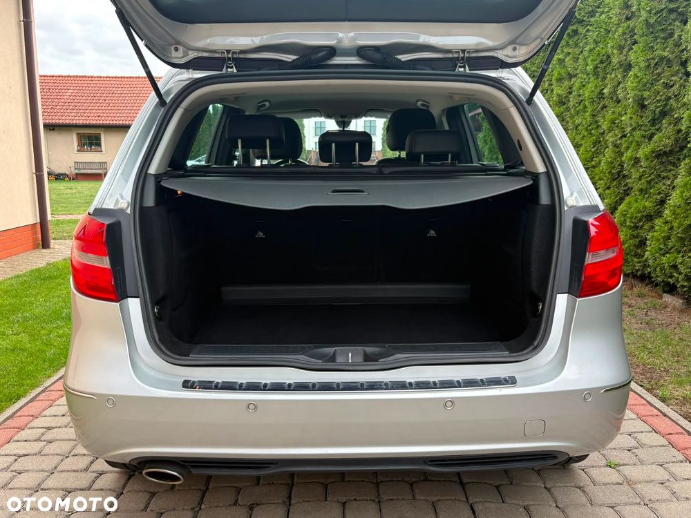Mercedes-Benz Klasa B 180 BlueEFFICIENCY Edition Style - 9