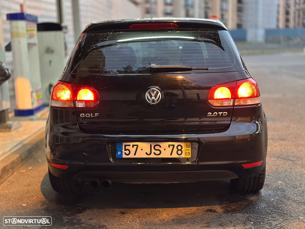 VW Golf 2.0 TDi Highline DSG - 4