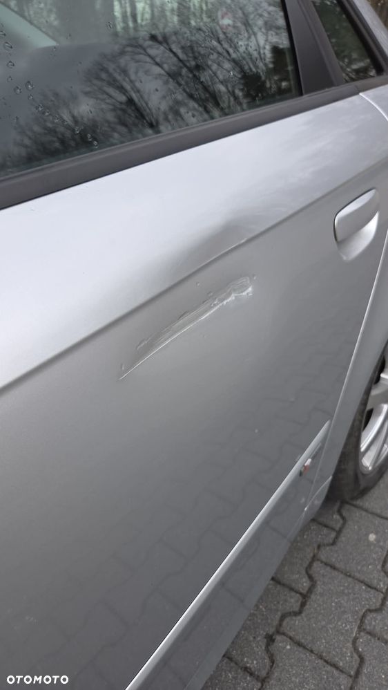 Audi A4 Limousine 2.0 TDI - 4