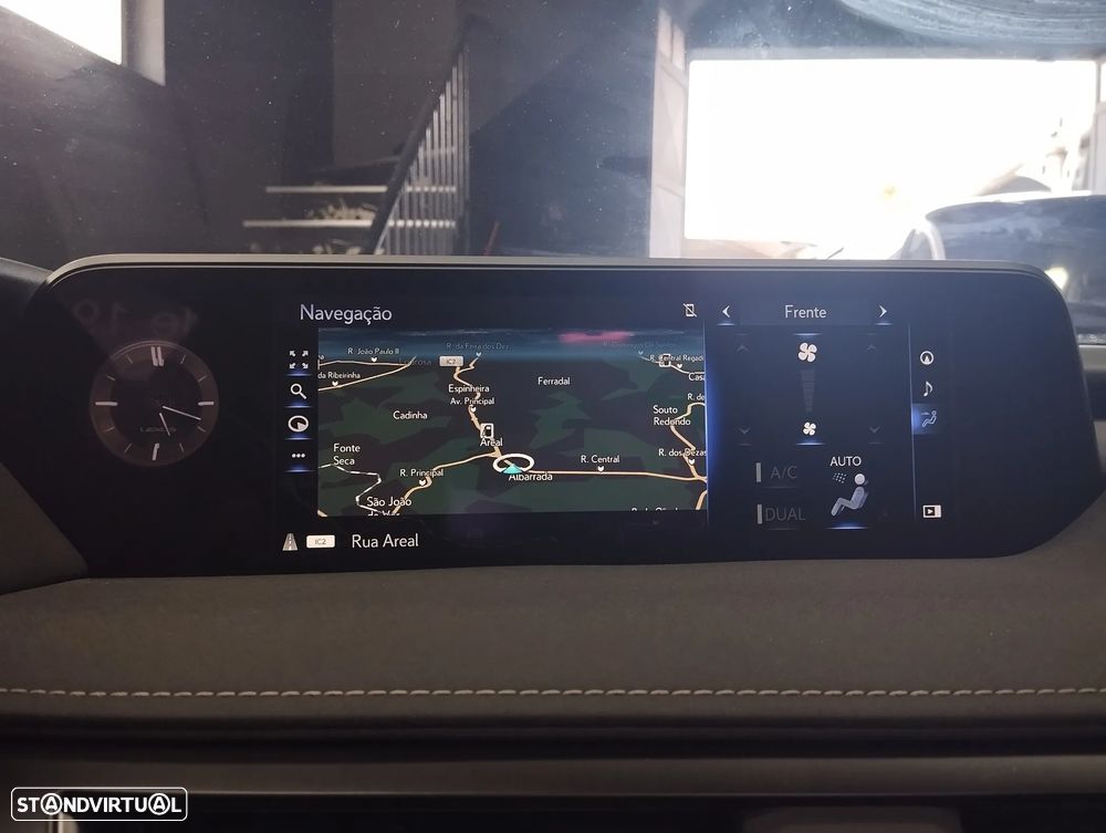 Lexus UX 300e Luxury+TAE+JLL18 - 39