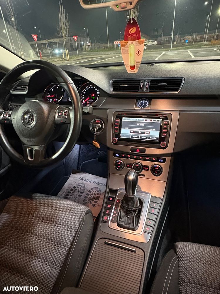 Volkswagen Passat CC - 8