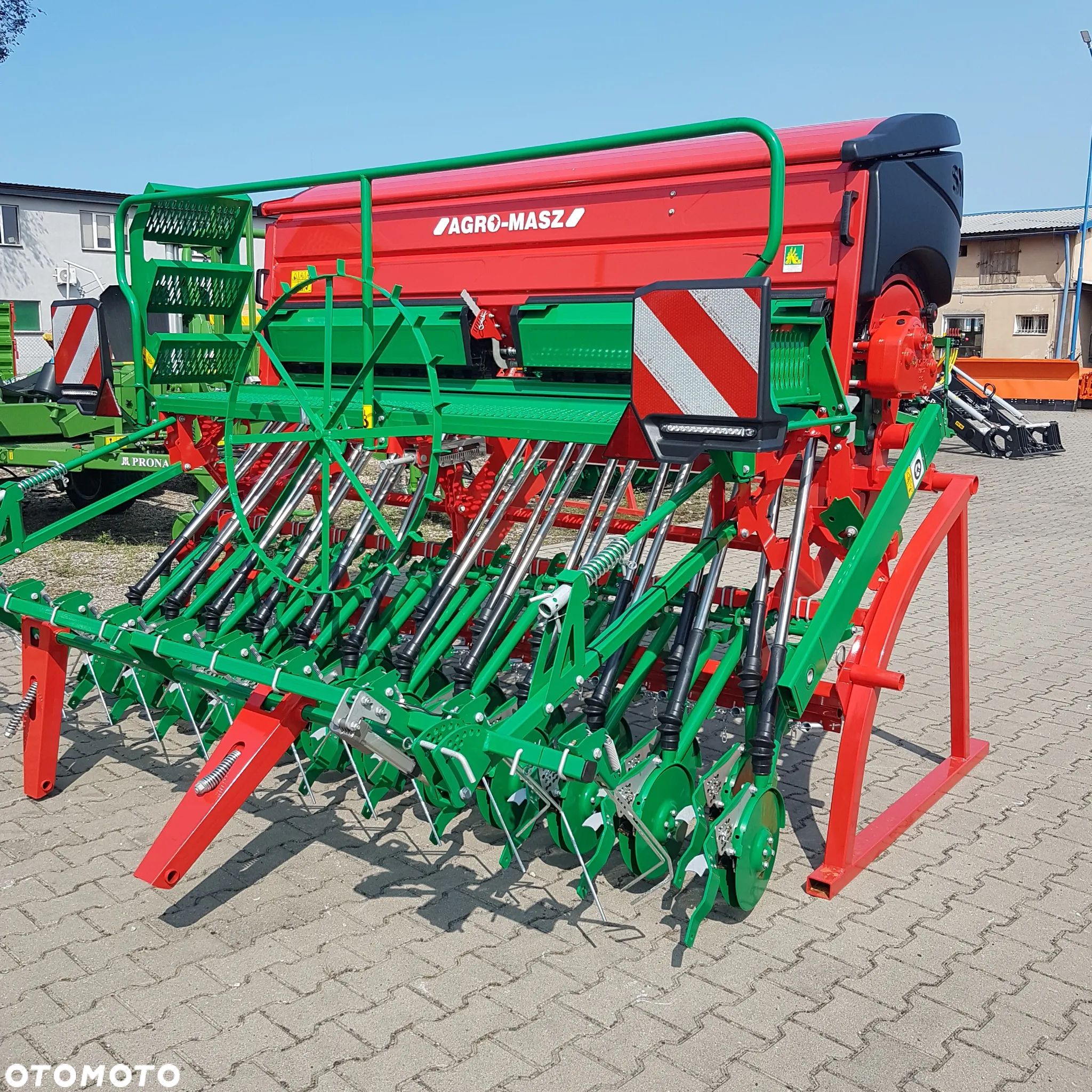 Agro-Masz SN301+ATO30 - 1