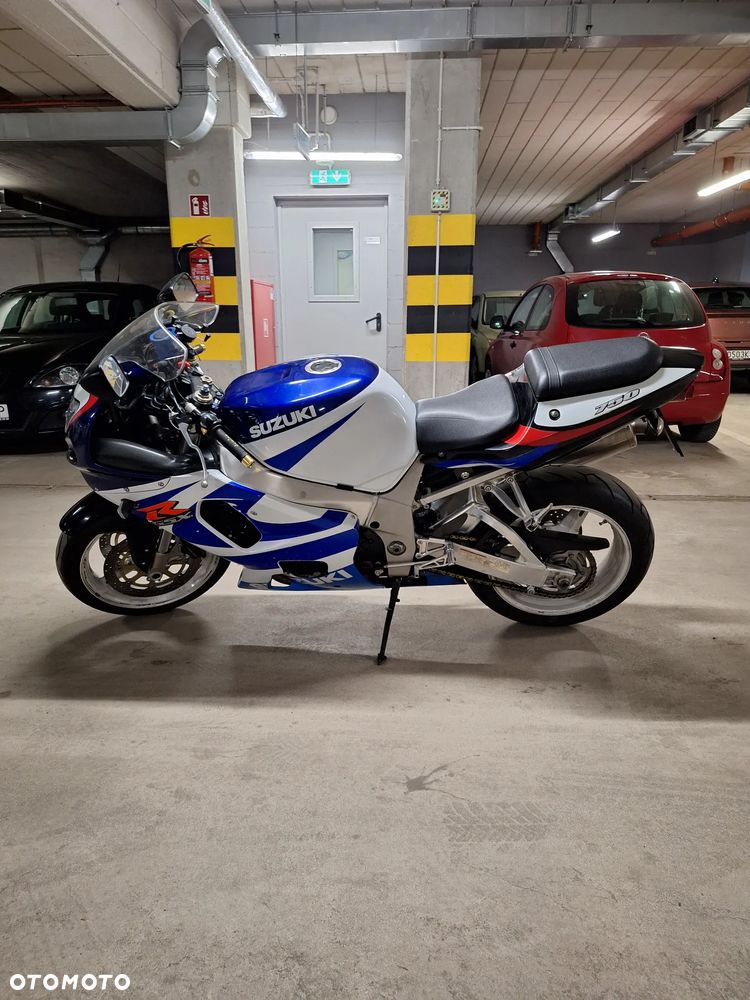 Suzuki GSX-R - 8