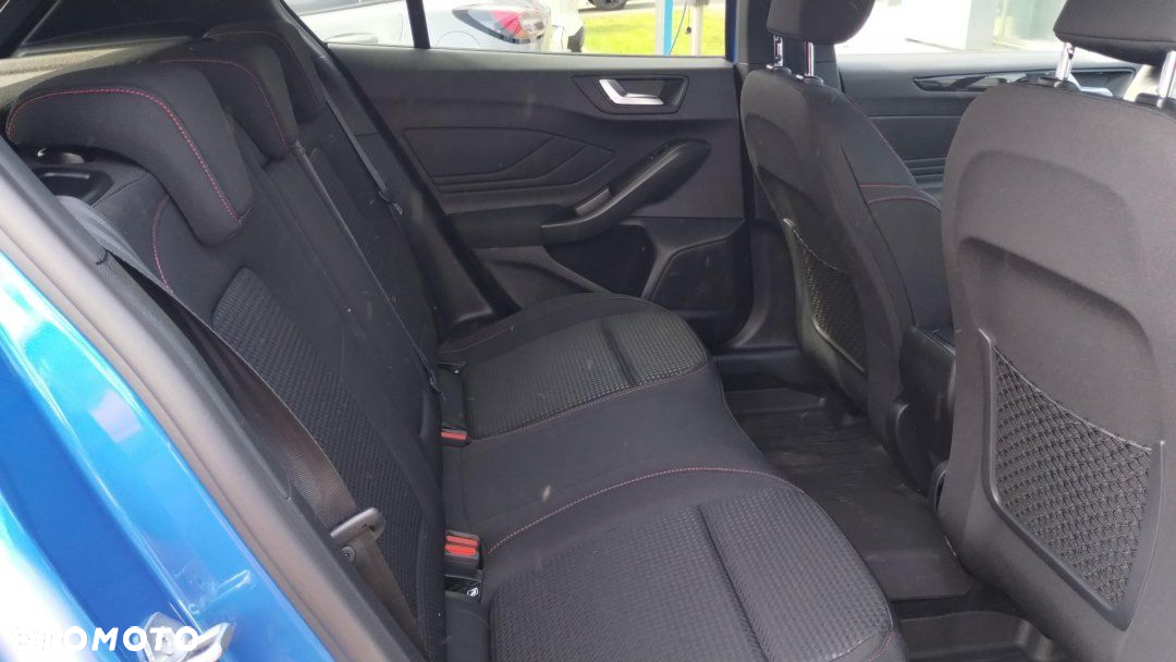 Ford Focus - 17