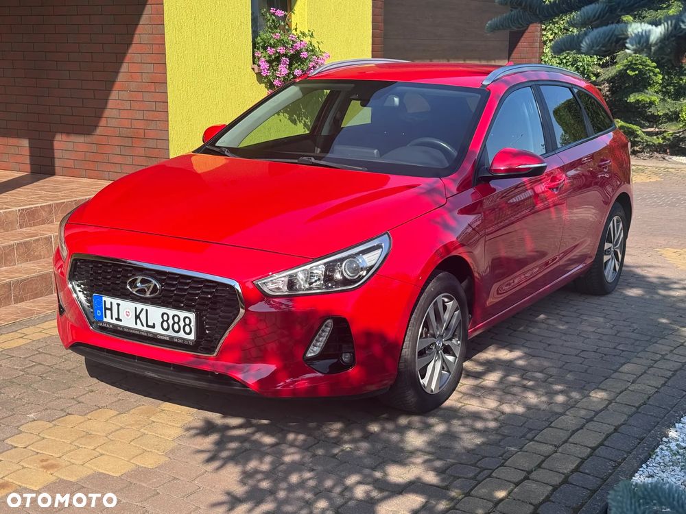 Hyundai i30 i30cw 1.4 Intro Edition - 3