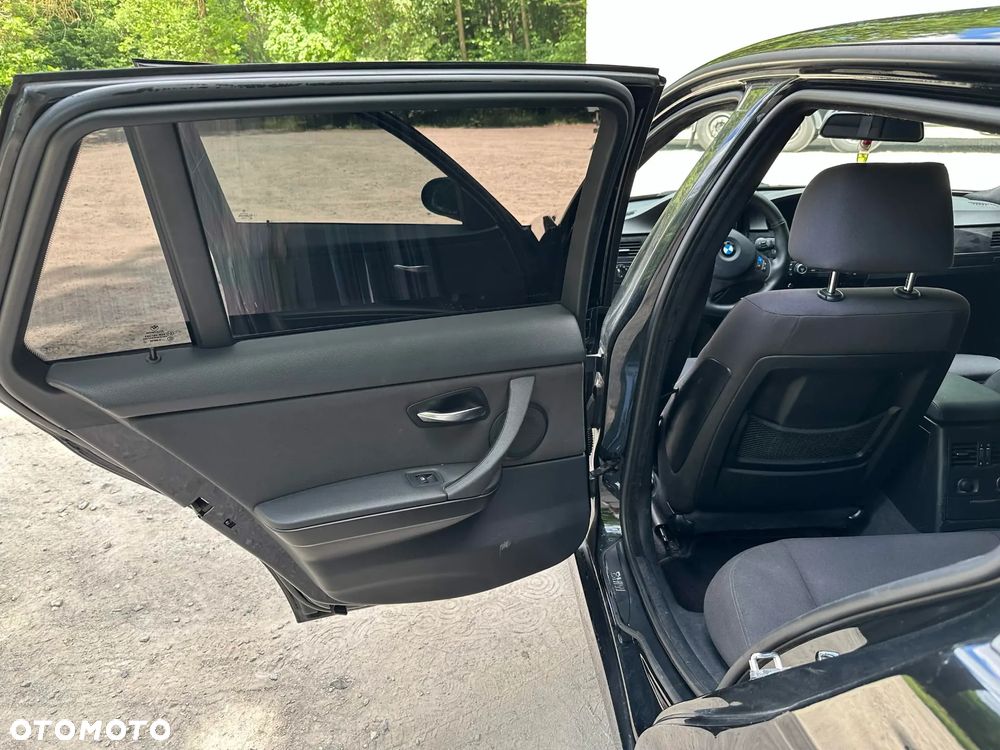 BMW Seria 3 - 26