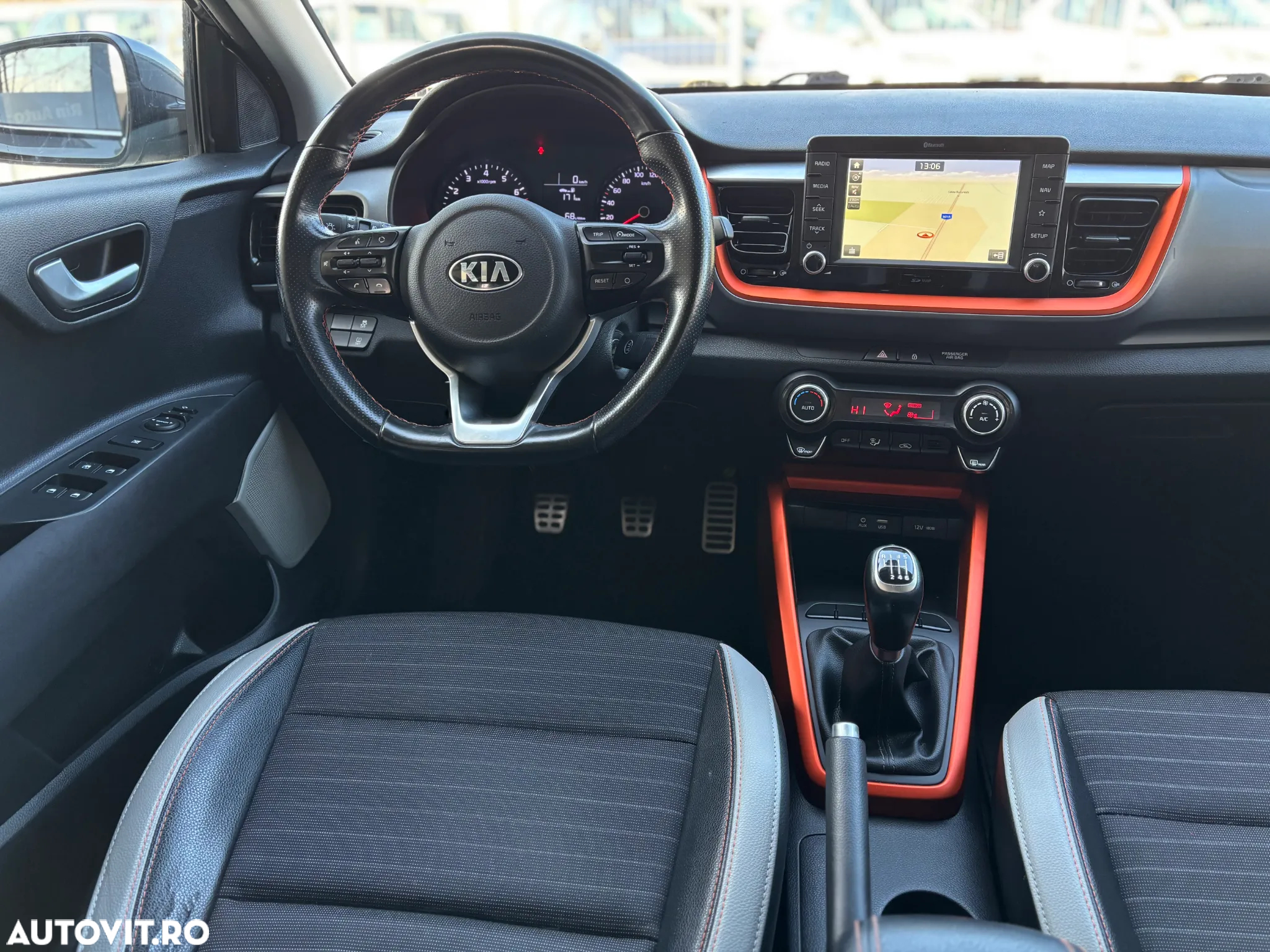 Kia Stonic 1.0 T-GDI HP Urban - 37
