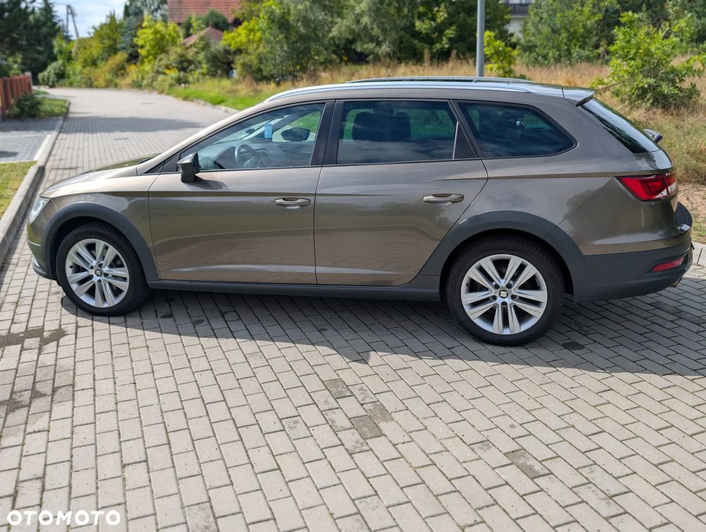 Seat Leon 2.0 TDI DPF Start&Stop DSG XCELLENCE - 6