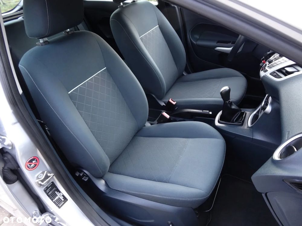 Ford Fiesta 1.25 Titanium EU5 - 20