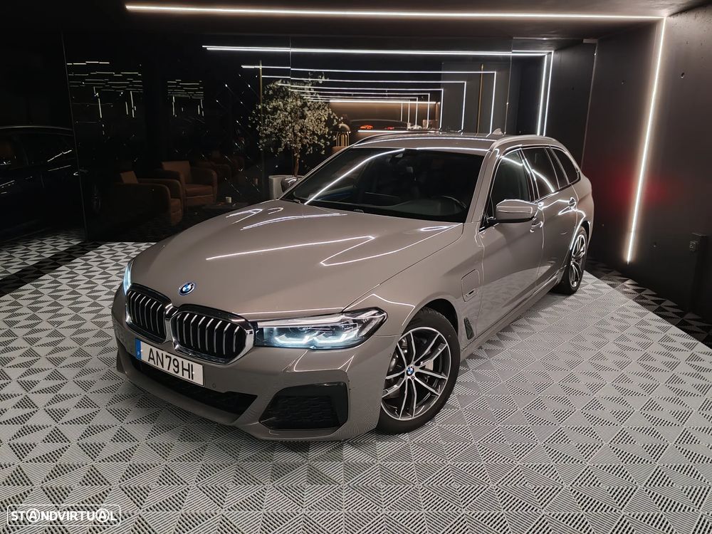 BMW 530 e Pack Desportivo M - 2