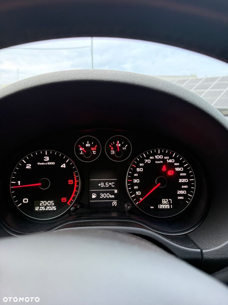 Audi A3 3-drzwiowe 1.6 TDI DPF Ambition - 8