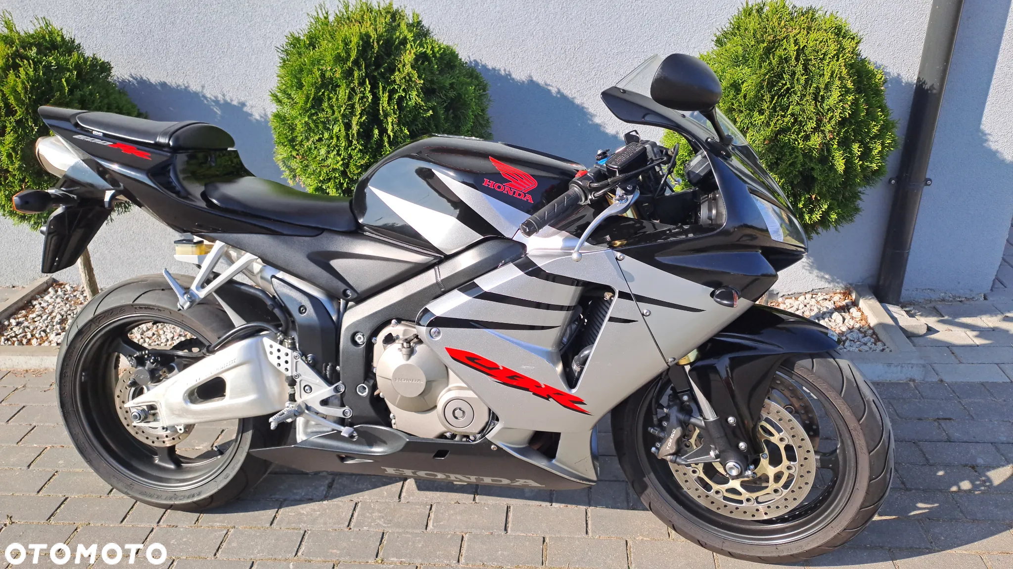 Honda CBR - 40
