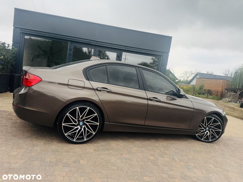 BMW Seria 3 316d DPF Edition Exclusive - 7