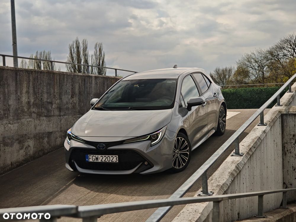 Toyota Corolla 2.0 Hybrid Comfort - 1