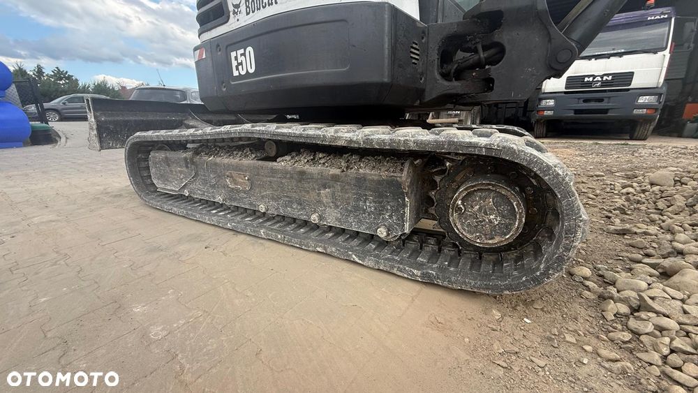 Bobcat E50 - 10