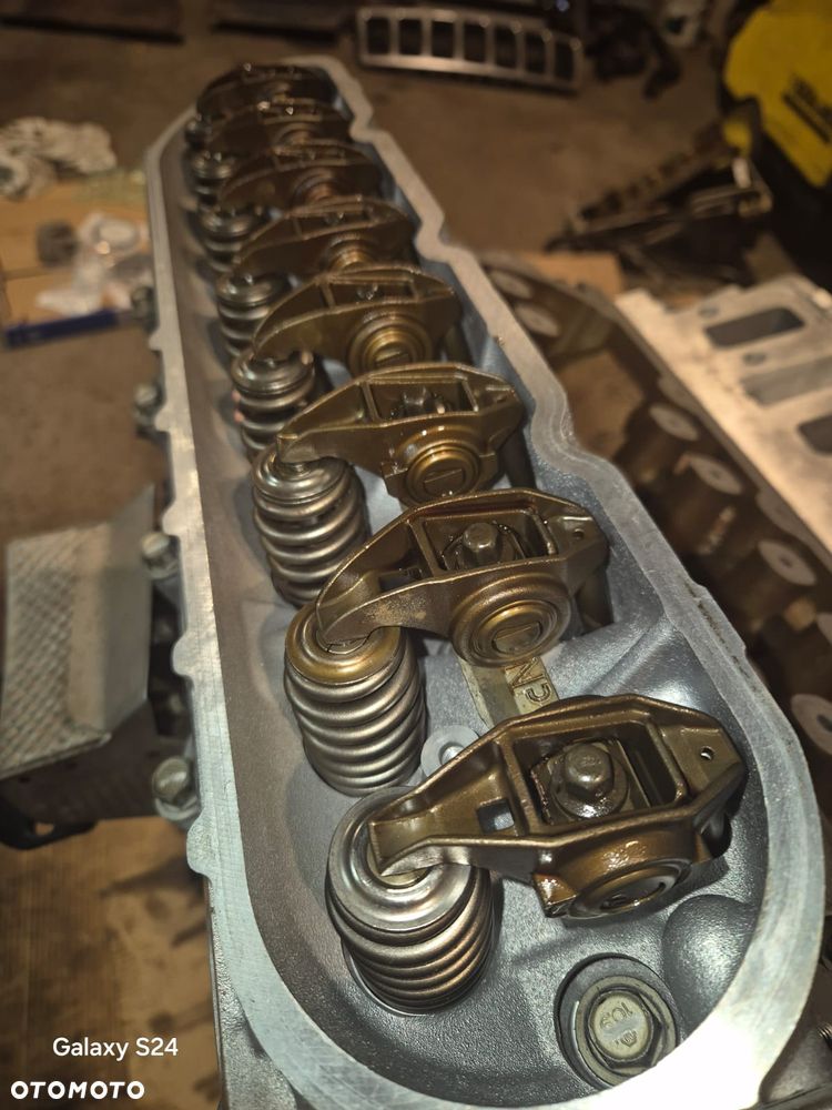 Cadillac Escalade - 28