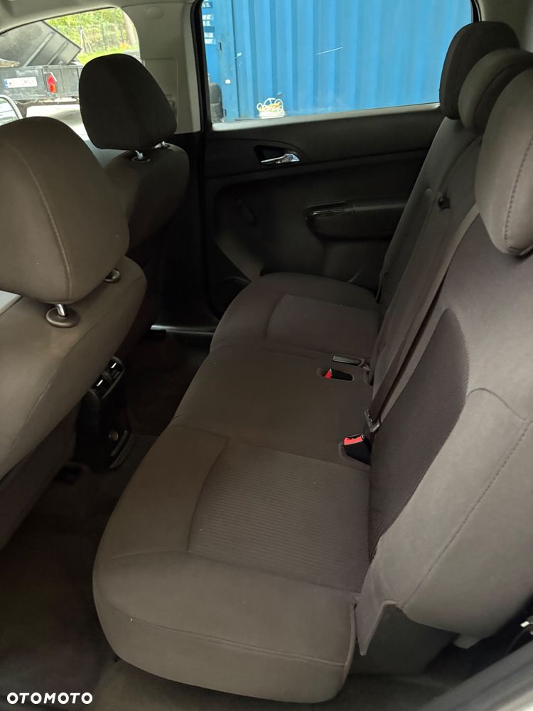 Chevrolet Orlando - 15