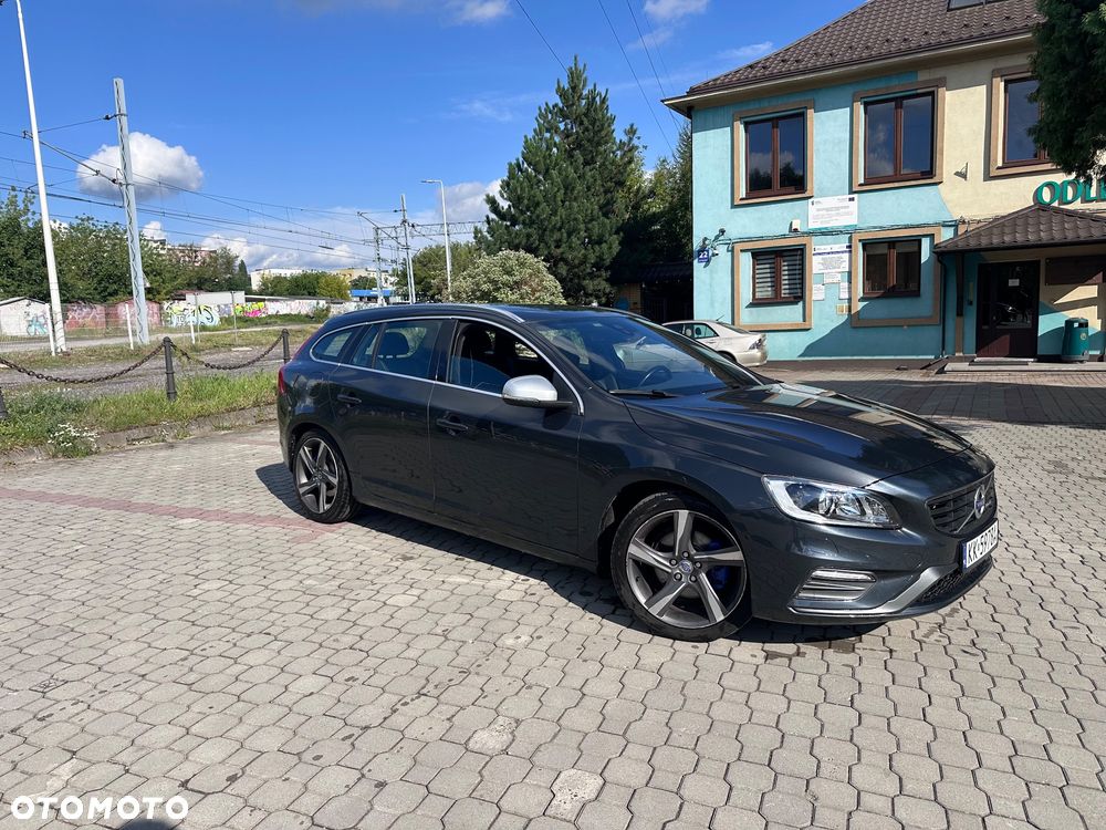 Volvo V60 D4 Drive-E R-Design Summum - 3