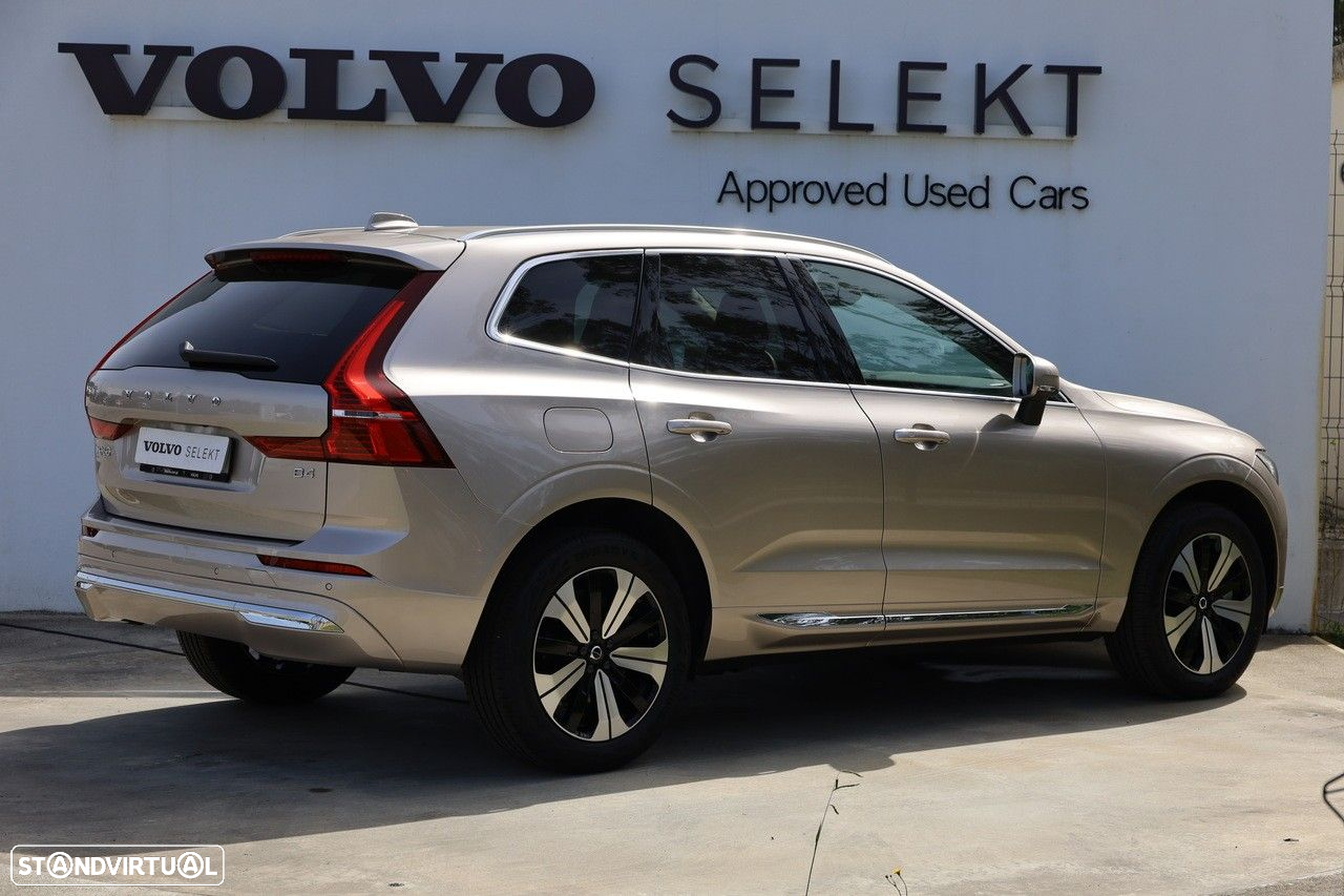Volvo XC 60 2.0 B4 Plus Bright - 2