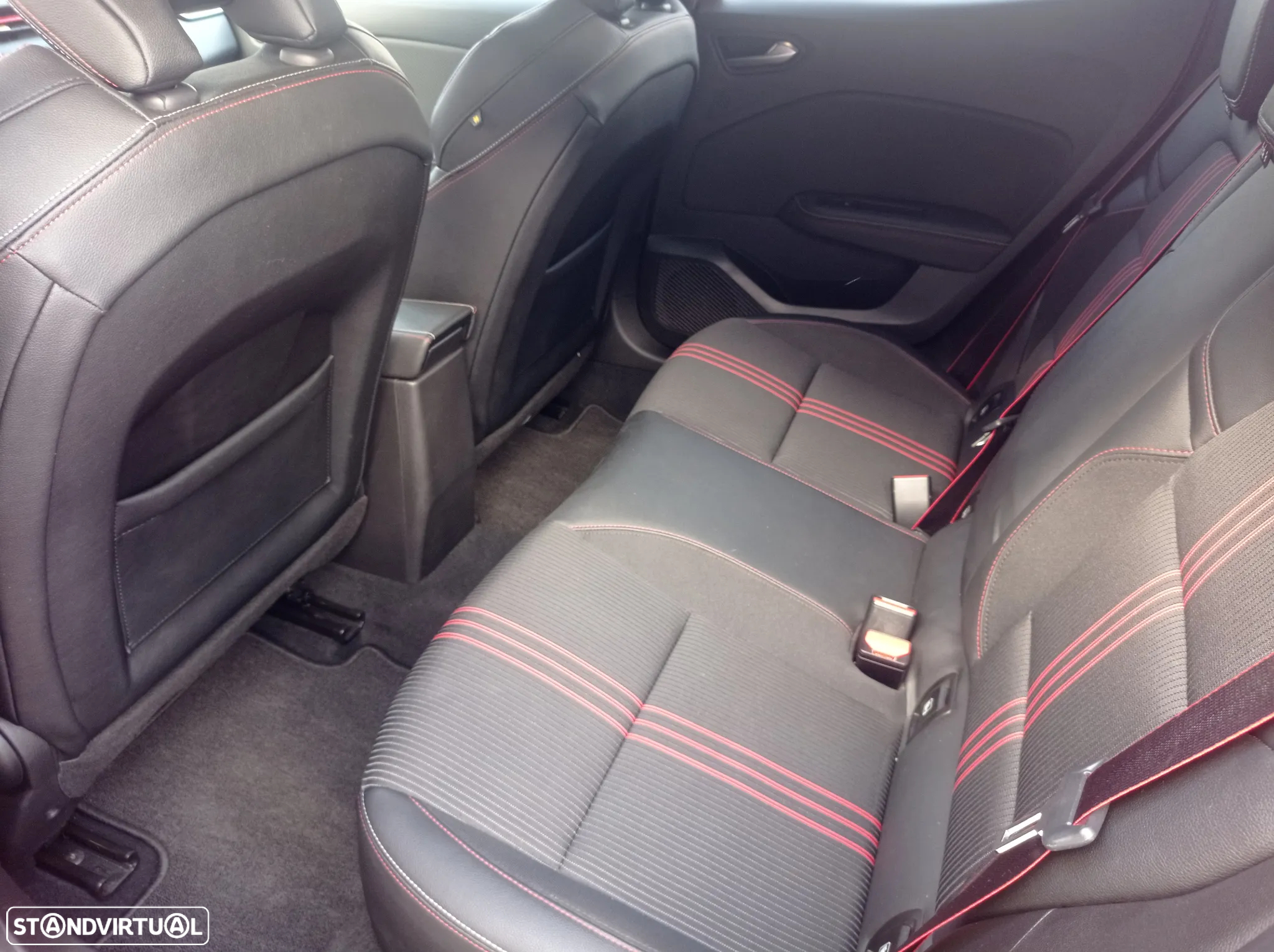 Renault Clio 1.0 TCe RS Line - 21