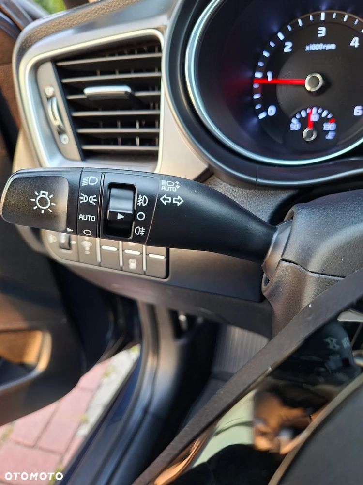 Kia Ceed 1.6 CRDi SCR M - 34