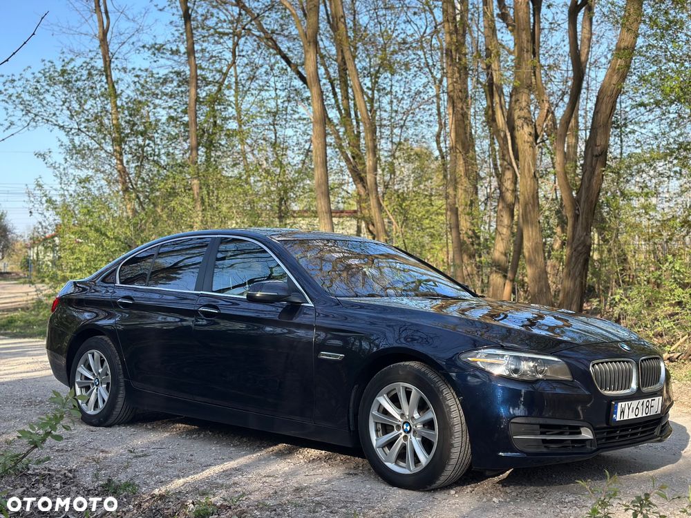 BMW Seria 5 528i xDrive - 4