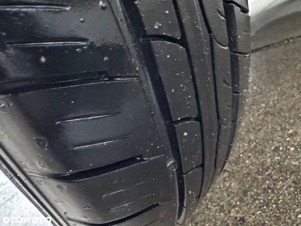 Toyota Yaris Hybrid 100 Premium - 21