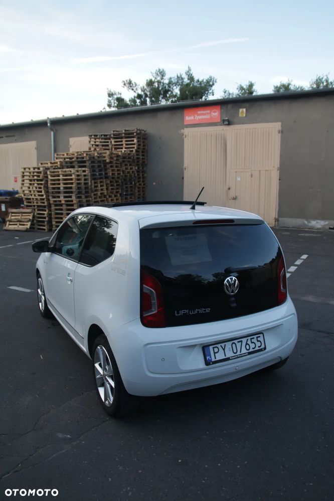 Volkswagen up! - 20