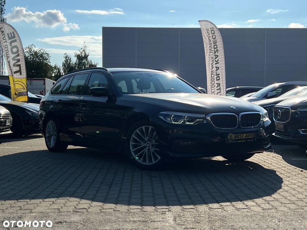 BMW Seria 5 520d Sport Line - 2