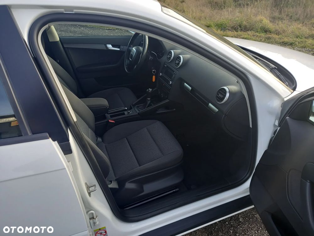 Audi A3 Sportback - 9