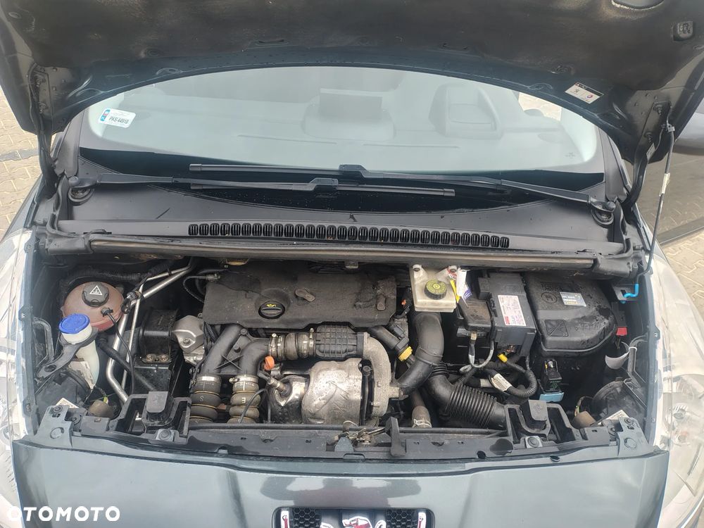 Peugeot 5008 HDI 115 Active - 8