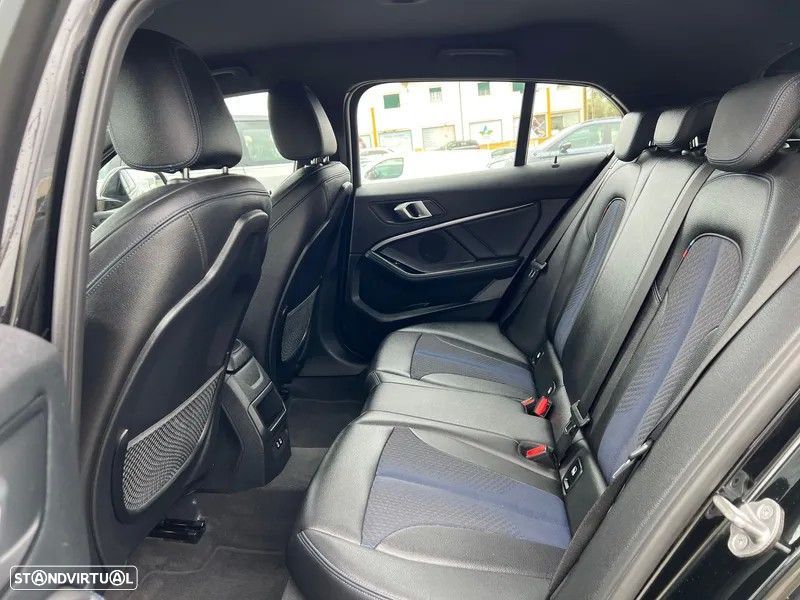 BMW 116 d Pack Desportivo M - 7
