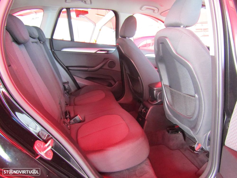 BMW X1 16 d sDrive Line Sport - 11