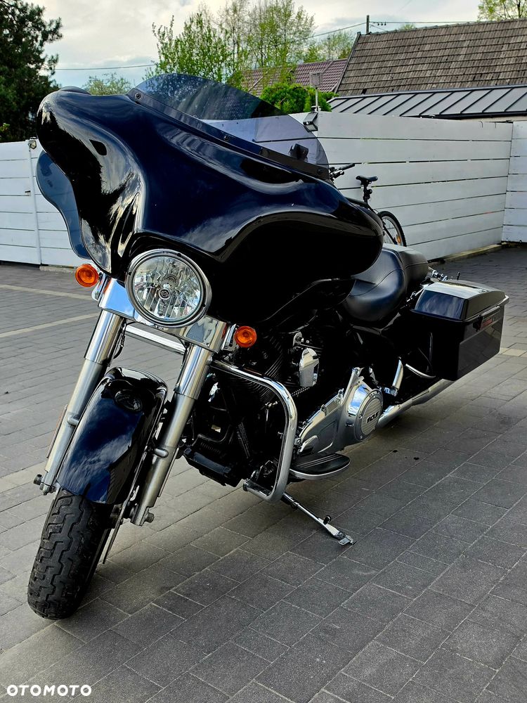 Harley-Davidson CVO Street Glide - 9