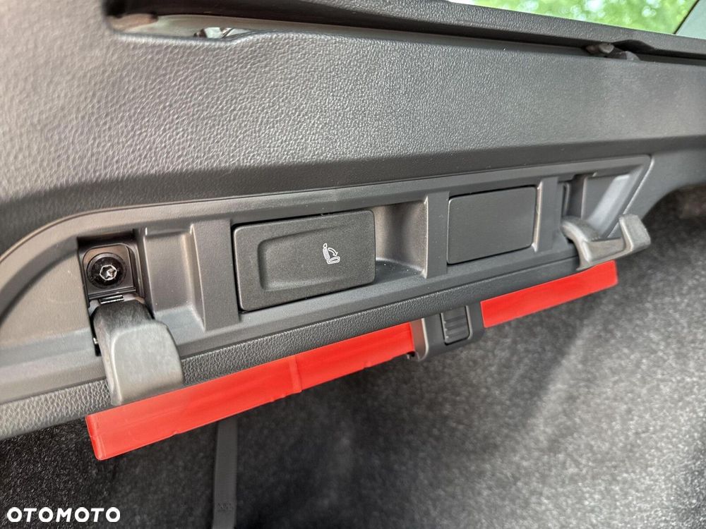 Skoda Octavia 1.5 TSI mHEV Sportline DSG - 31