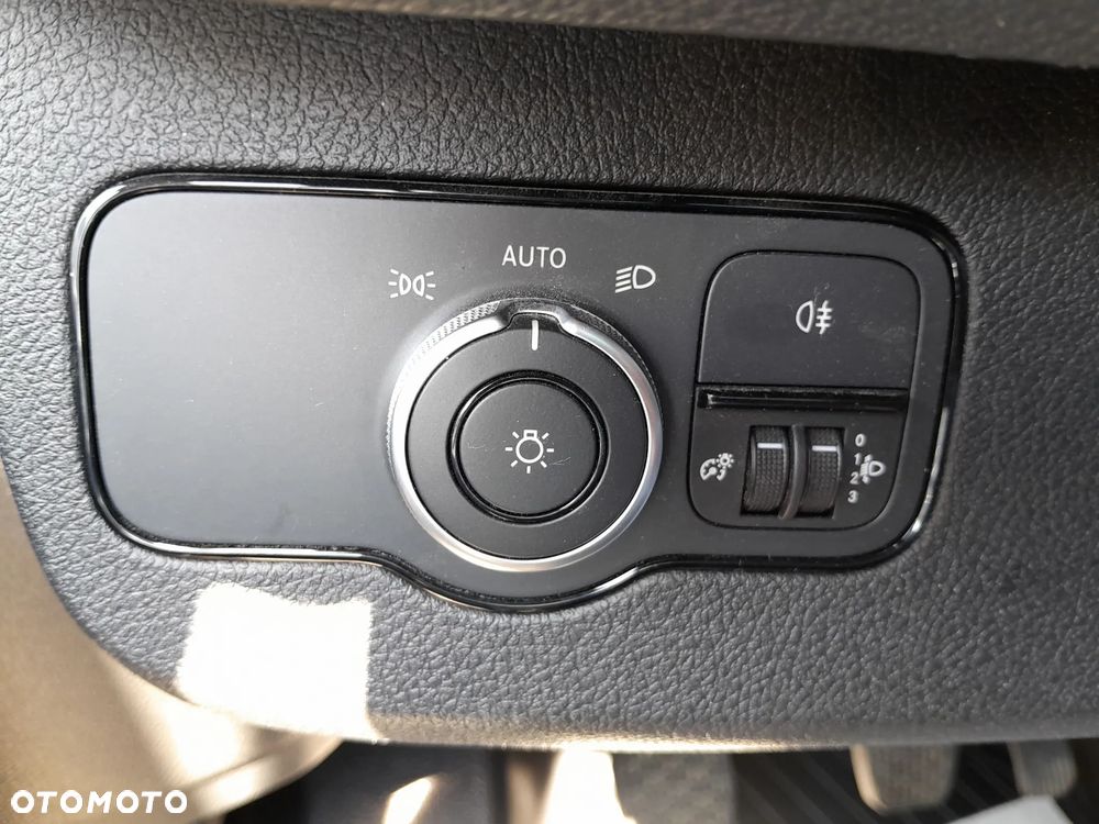 Mercedes-Benz Sprinter - 15