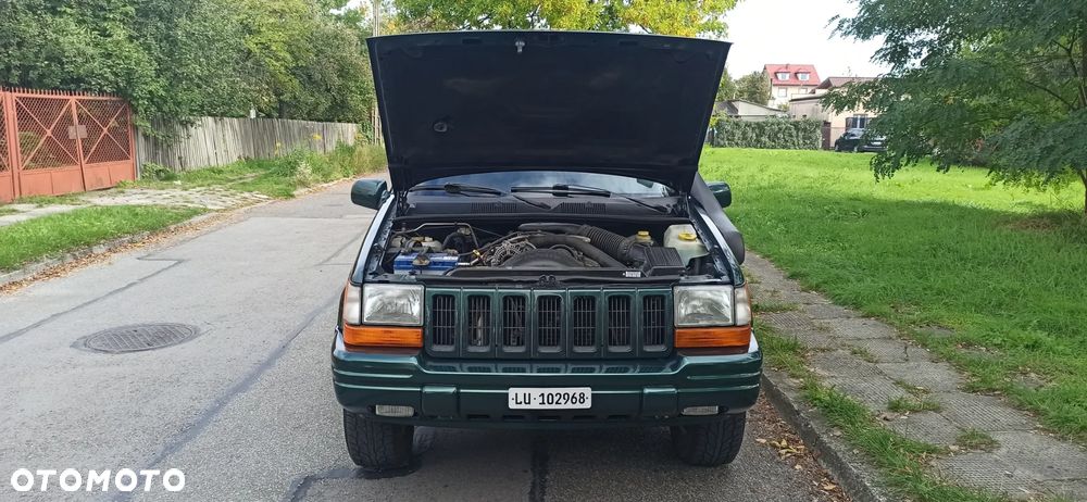 Jeep Grand Cherokee - 22