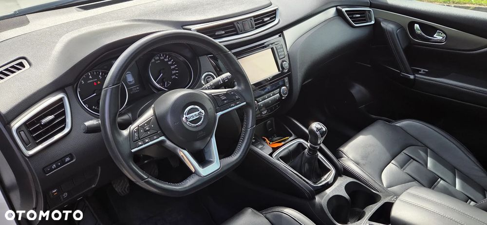 Nissan Qashqai 1.3 DIG-T Tekna+ - 26