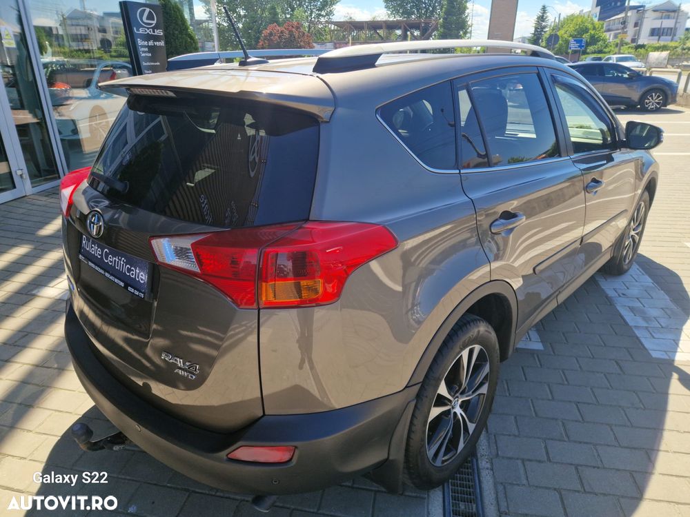 Toyota RAV4 2.0 D-4D 4WD Executive - 7