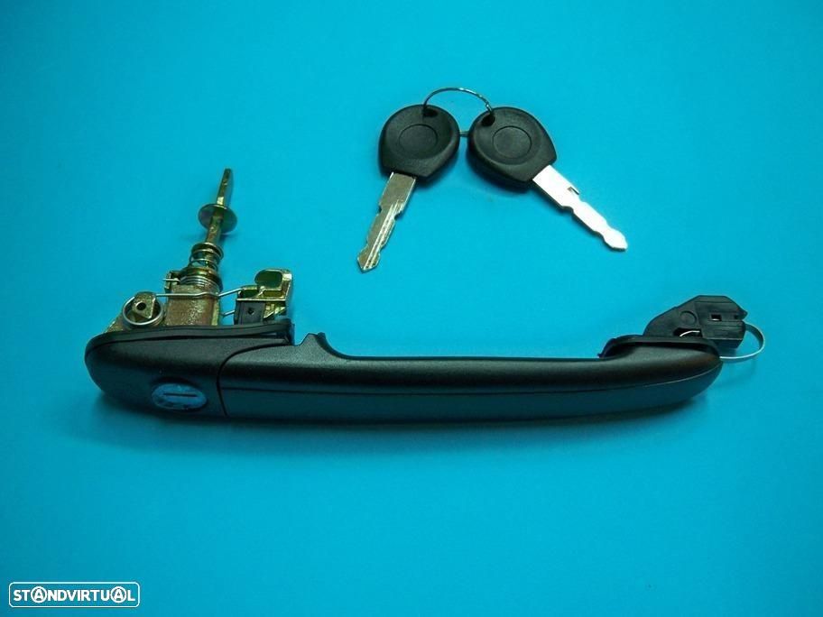 Puxador pega muleta exterior porta Seat Ibiza Cordoba  VW Polo Caddy  NOVO - 1
