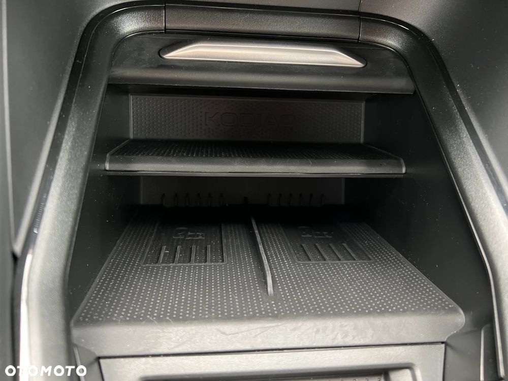 Skoda Kodiaq 2.0 TDI 4x4 Selection DSG - 17